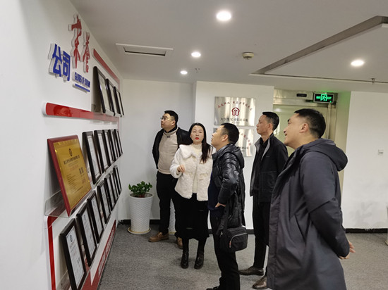 1641471297697771.jpg 61112d63bd98055fd8115bd3f587f4a.jpg