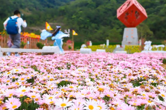 136818a875a34b5d90e12f3054b9833a 136818a875a34b5d90e12f3054b9833a