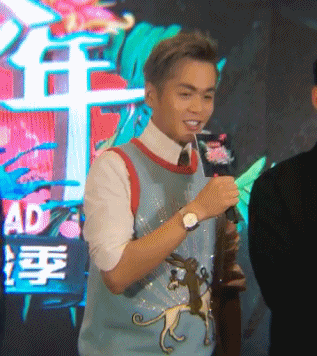 井柏然赶紧把头发剪了吧!和张若昀的发型简直一个比一个丑